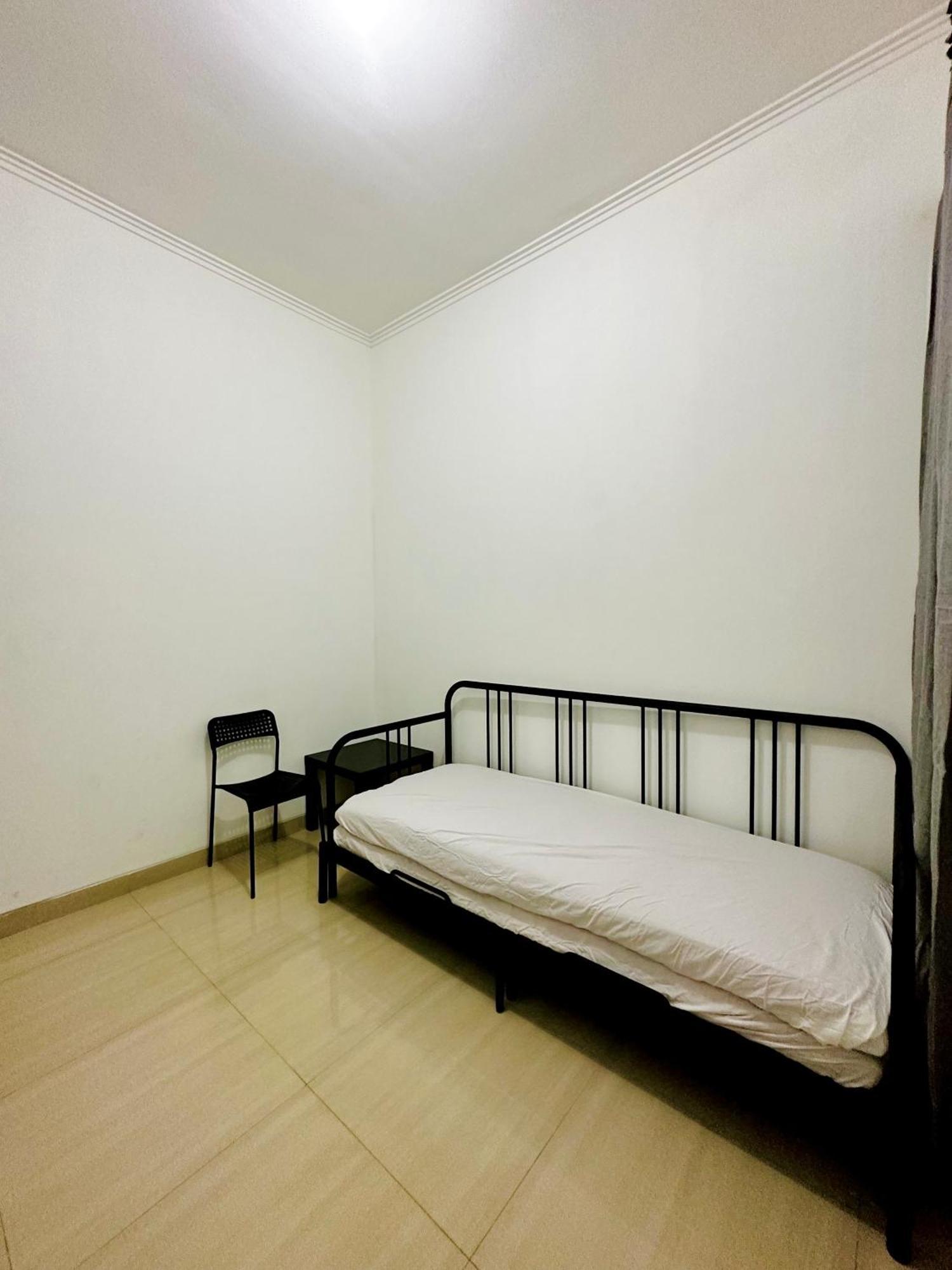 4-Bedroom Home In South Jakarta Nuansa Swadarma Residence By Le Ciel Hospitality Exteriér fotografie