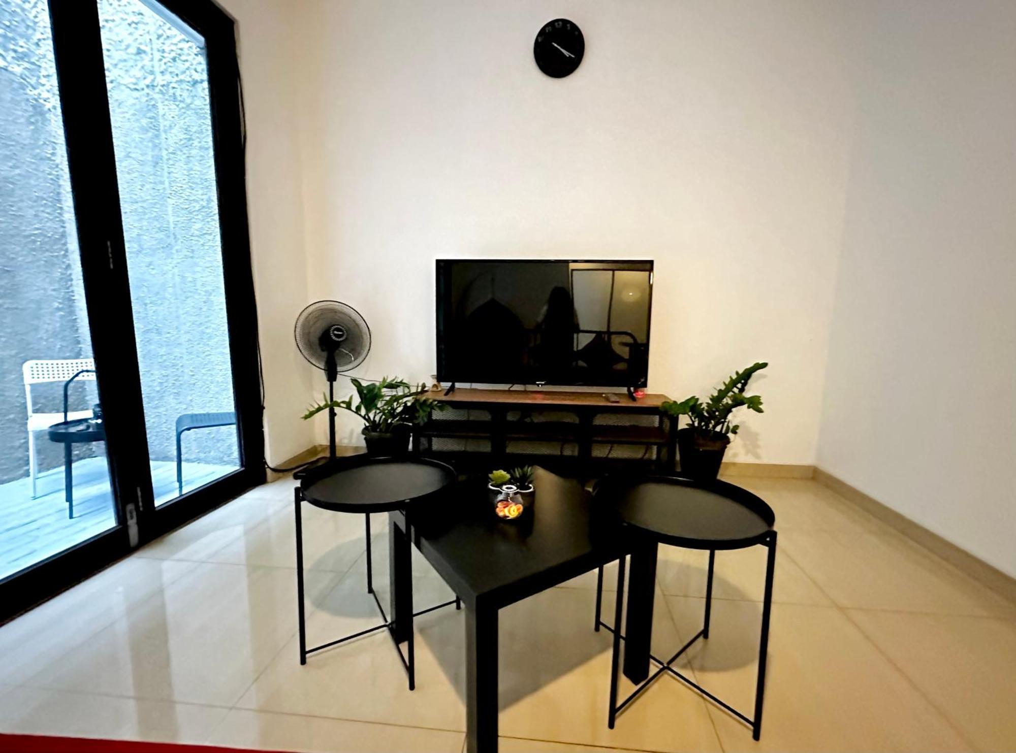 4-Bedroom Home In South Jakarta Nuansa Swadarma Residence By Le Ciel Hospitality Exteriér fotografie